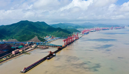 亿吨级铁矿石港口再添动力，宁波港域矿石散货深水泊位全面建成