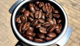 美式外带6.5元，堂食20元，咖啡馆该不该收“空间费”？