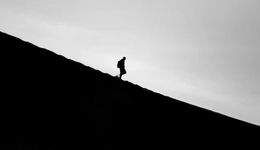 貶值、轉(zhuǎn)行：鞋圈不再瘋狂