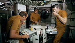 从航天到餐桌，食品这一路经历了什么？