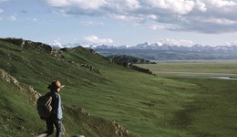 三夫戶外起大早，牧高笛挪客趕晚集