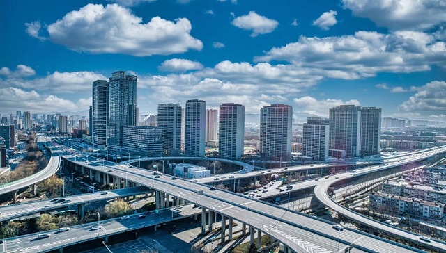 诚意与坚守：融创济南再迎现象级交付潮，诠释品牌房企兑现力