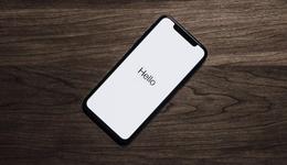 手机正在从汽车手里“夺权”