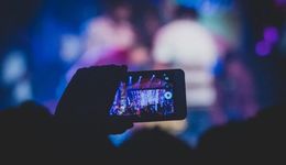 视频号“养家”难