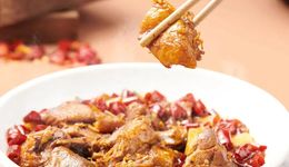 學(xué)俞敏洪直播、搶預(yù)制菜蛋糕，羅敏要再救趣店一次