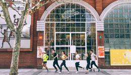 市值一夜蒸发800多亿，耐克为什么不香了？