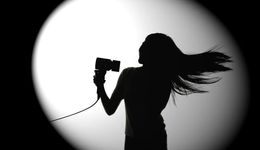 戴森松下“打架”，国产品牌别只顾着“吃瓜”