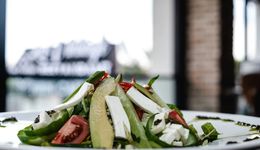 市值蒸發(fā)740億，這位創(chuàng)業(yè)者轉(zhuǎn)身殺入預(yù)制菜