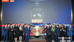 从阿里离职创业，腾讯是大股东，他们的这家公司又上市了