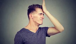 李瑞峰六噴余承東，大佬們?yōu)楹螣嶂源蜃煺蹋? class=