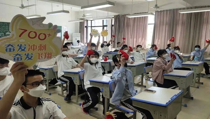 中考加油、乘风破浪！普陀各学校为中考学子送上祝福 