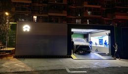 争议中的换电：头部玩家的有限游戏