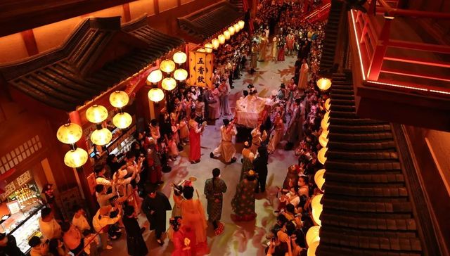 主题街区,文旅IP,客流量,沉浸式体验