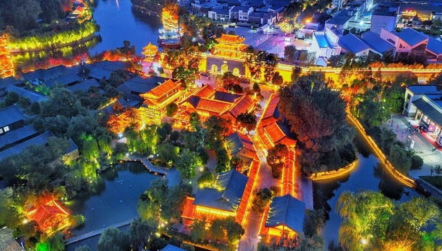 唯美食与美景不可辜负，台儿庄古城一墙内外洞见“活力枣庄”