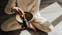 千萬年輕人的焦慮，撐起小眾冥想生意