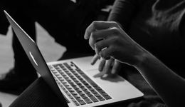 2022年，信息流無戰(zhàn)事