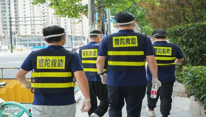 战高温，送“清凉”！普陀民政织密救助“关爱网” 