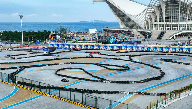 来金沙滩啤酒城感受极速卡丁车，享受“速度与激情”