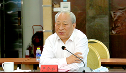 “资本狂人”腾挪术：2个世界500强交给子女，“残羹剩饭”却留给自己