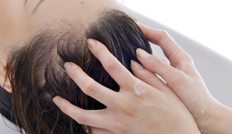 呈三位数增长，消费者对高端美护发偏爱有加