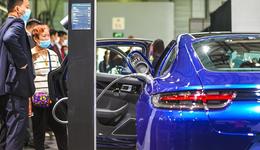 造車頂流，陷入一場空洞的“自嗨”？