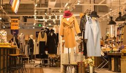 大量拖欠薪资，三年亏损21亿：风暴中的美特斯邦威，或成“时代的眼泪”？