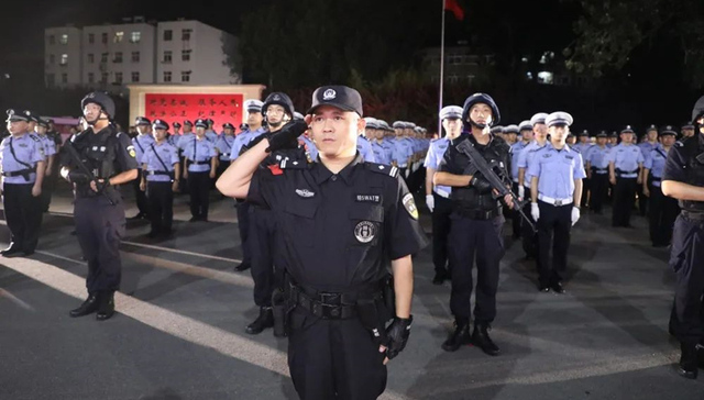 【百日行动】青岛公安扎实深入推进夏夜治安巡查宣防第二次集中统一行动