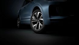 左右互搏吞噬增長，李想難建“理想國”