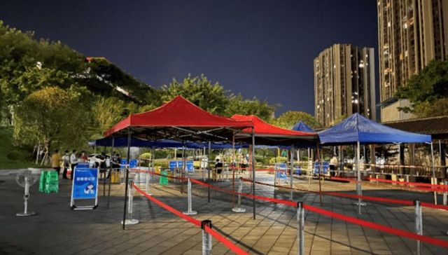 抗疫情战高温灭山火 龙湖用行动诠释“硬核”担当