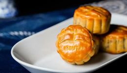 “天价月饼”“过度包装”监管元年，月饼们还在如何卷？
