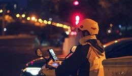 我们和9位外卖骑手聊了聊，生存与梦想