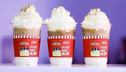 一杯“新鴛鴦茶咖”，引來千人圍觀，秋冬奶茶上新，關(guān)注4個(gè)方向