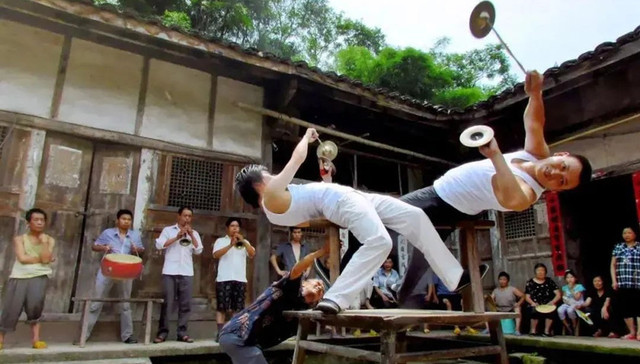 魅力非遗 | 铿锵于巴山的民间舞蹈——翻山铰子