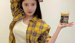 美女直播，擦邊文案，椰樹戒不掉的“癮”