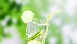 手打柠檬茶爆火一周年，闯入北方的品牌水土还服吗？