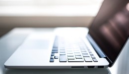 PC市场降温，华硕们忙越冬