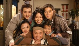 從《我愛(ài)我家》到《愛(ài)情公寓》，情景喜劇爆款“饑渴”