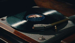 披荆斩棘的芒果：王牌综艺迭代、业绩持续走低