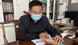 周厚田：磨难中奋起，在风雨中跋涉