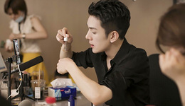 瓜分李佳琦的最后盛宴：怕挤不上船，更怕船走不远