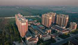 新城悦服务参股成立智慧物业管理公司，涉及养老服务等业务