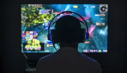 B站三年獨(dú)家協(xié)議到期，S賽版權(quán)將花落誰家？