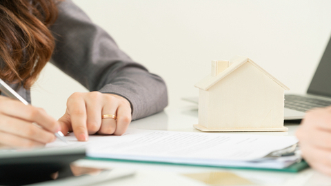 對物業(yè)服務(wù)不滿，可以拒交物業(yè)費嗎