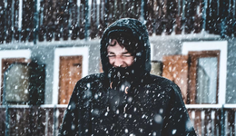 羽绒服大战升级：高价进阶、渠道转型、供应链迭代