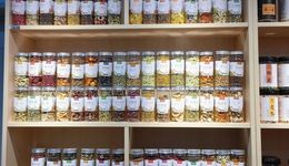 一包赚5分钱，95后小伙开15家网店，爆品卖出50万单