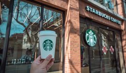 誰(shuí)在逼著星巴克買(mǎi)一贈(zèng)一？