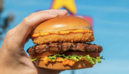 这家美国“性感汉堡”在中国哑火：上海直营店集中关店，洋快餐品牌竞争激烈