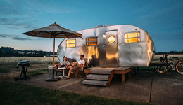 房車雖火，仍顯多面