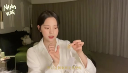 歐陽(yáng)娜娜988元浴袍黑紅出圈，明星做品牌沒(méi)那么簡(jiǎn)單