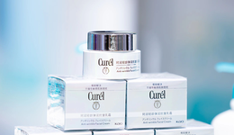 三年首推新，这个日妆巨头开窍了？